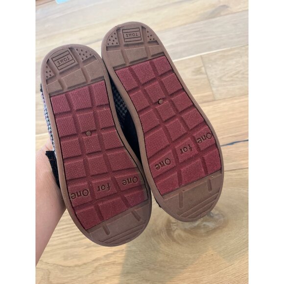 TOMS - Picture 3 of 4